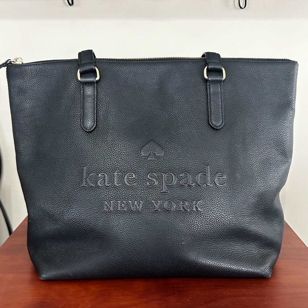 KATE SPADE | black pebble leather tote GUC! RETIRED!